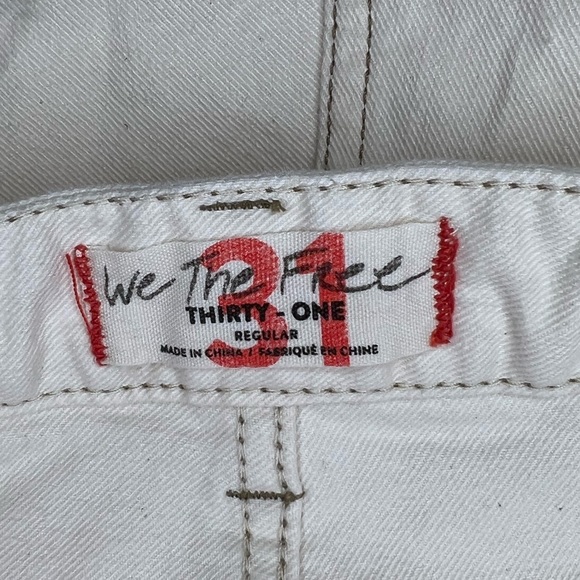 Y2K We The Free Extra High Rise Botton Front Jean Shorts Size 31 - Picture 3 of 4